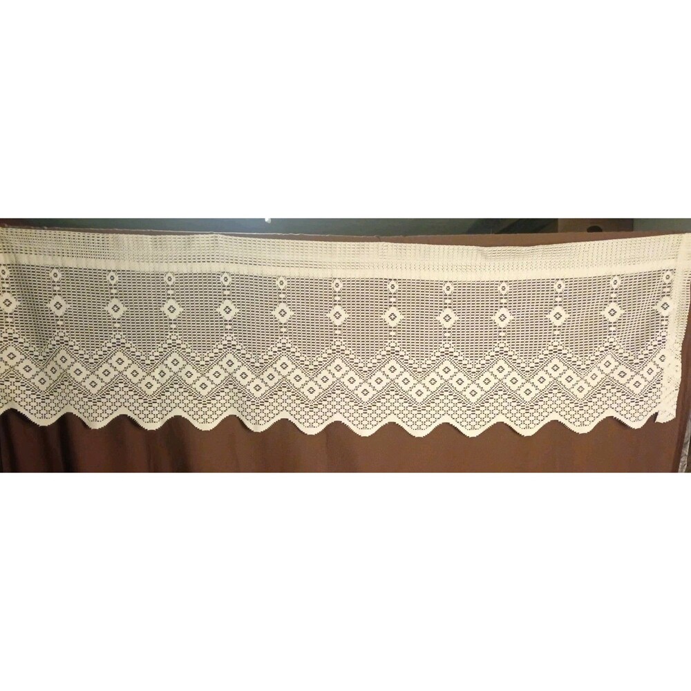 vintage-style crochet lace window valance featuring a geometric diamond 3 Piece
